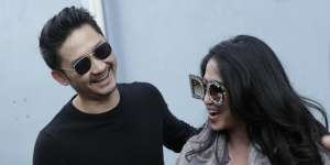Angga Wijaya Suka Lakukan Ini, Dewi Perssik: Uh, Romantis Kan?