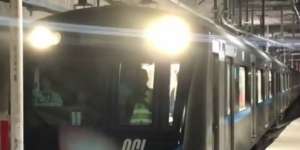 Detik-detik MRT Melintas di Bawah Tanah Blok M-Senayan