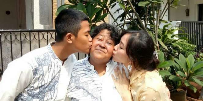Suti 'Atun' Karno Ternyata Punya Putri Cantik yang Segera Menikah