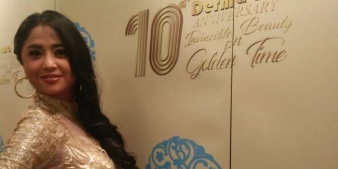 Biaya Perawatan Kulit Dewi Perssik, 10 Detik Rp50 Juta