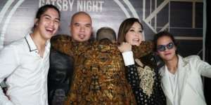 Sosmed Heboh, Foto Hangat Ahmad Dhani dan Maia Estianty di Pelukan Al