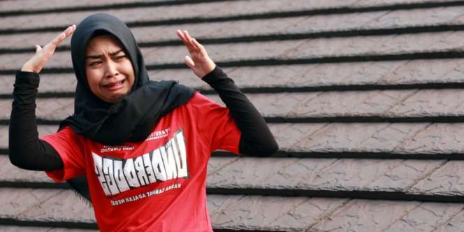 Ngeri, Leher Ria Ricis Tersangkut Tali Saat Main Arung Jeram