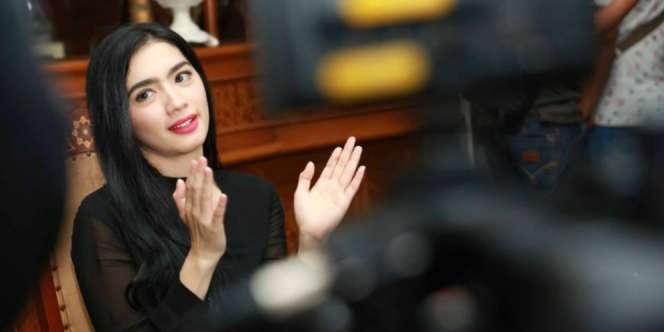 Dikabarkan Berpacaran dengan Jose Purnomo, Ini Kata Angel Karamoy