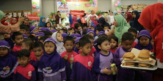 Rayakan Ulang Tahun, Super Indo Beri Kejutan ke Puluhan Ribu Anak