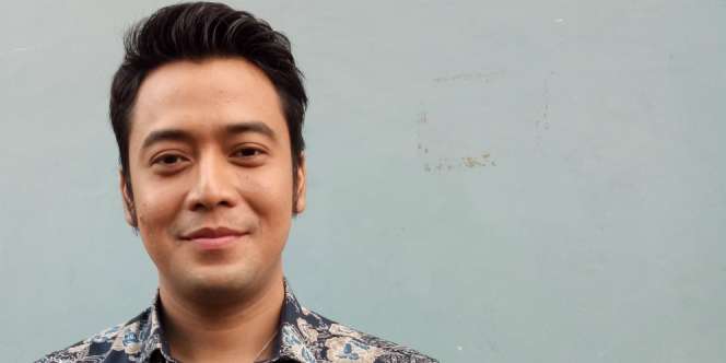 Sambil Teriak, Kriss Hatta Puas Pernikahan Dengan Hilda Vitria Diakui Negara