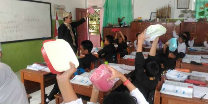 Pelajar di Kota Bogor Akan Diwajibkan Bawa Kotak Nasi