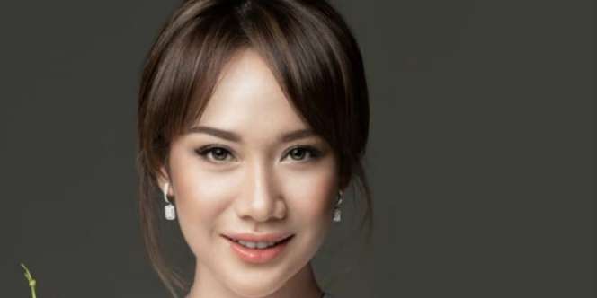 Tampil Flawless dengan Makeup Tipis, BCL Mirip Artis Korea