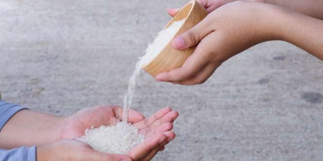 Heboh Guru SD Beri PR Aneh, Hitung 100 Juta Butir Beras