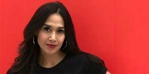 Foto Bareng Cinta Laura, Penampilan 'Si Manis Jembatan Ancol' Bikin Melongo