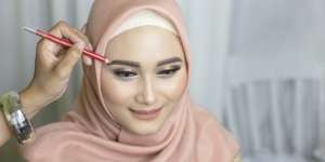 Aplikasi Mudah `Warm Makeup Look` 