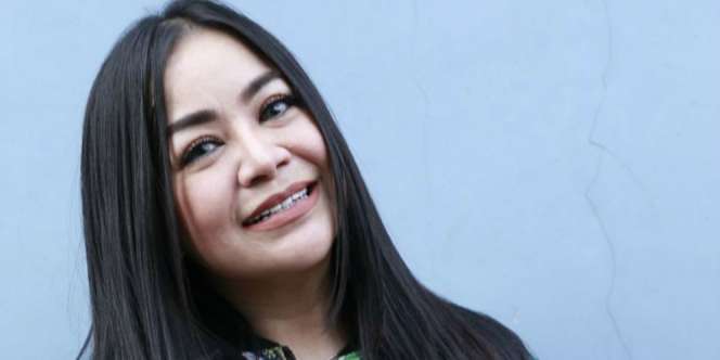 Tepergok Jalan Bareng Pria di Bioskop, Annisa Bahar: Keluarga Tahu Kok