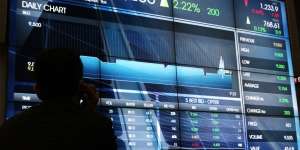 IHSG Nyaris 6000, Indeks Syariah Menanjak Lagi
