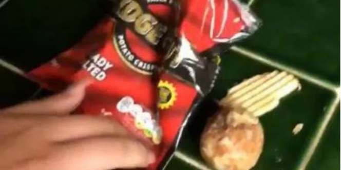 Girang Bungkus Snack Keripik Lebih Berat, Pas Dibuka Baru Menyesal