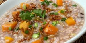 Hangatnya Semangkuk Bubur Selamatkan Nenek dari Bunuh Diri
