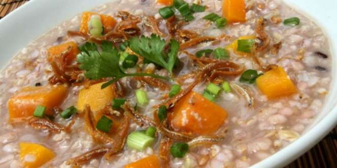 Hangatnya Semangkuk Bubur Selamatkan Nenek dari Bunuh Diri