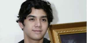 Beredar Foto Al Ghazali Tergeletak di Depan Toko