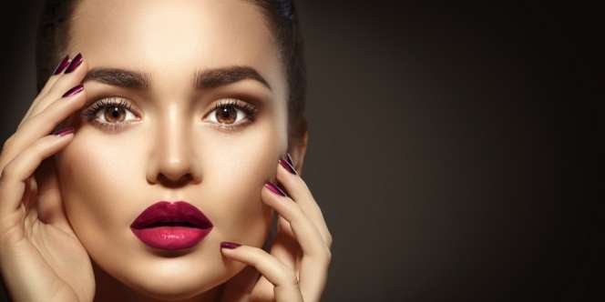 Tutorial Makeup Lebih Natural dengan '3D Look'