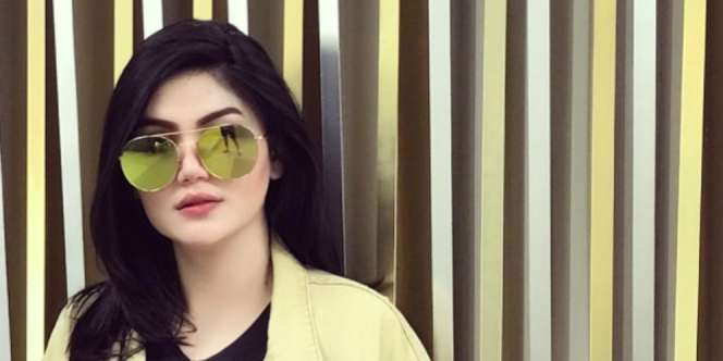 Beredar Video Mesra Hilda dan Kriss Hatta, Bagian Akhir Bikin Salfok