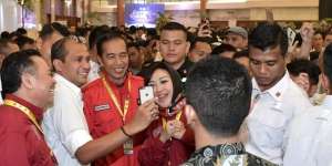 Jokowi Cerita Pernah Ngutang di Warung Makan Saat Kuliah