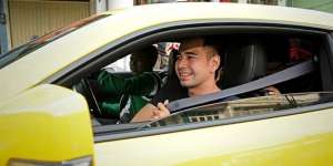 Tips Beli Supercar ala Raffi Ahmad: Cari Bekas