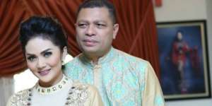Plesir Bareng KD dan Buah Hati, Caption Foto Raul Lemos Bikin Heboh