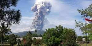 Gunung Soputan Meletus, Status Naik Jadi Siaga