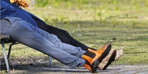 Pakaian Wanita Dilarang Menyerupai Laki-laki, Kalau Celana?