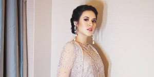 Perut Buncitnya Terlihat, Raisa Makin Menawan