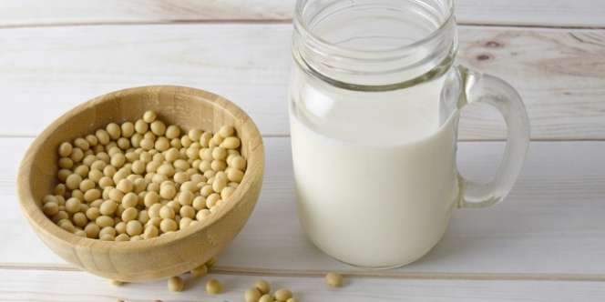 Manfaat Susu Kedelai Untuk Kesehatan, Kecantikan, dan Diet