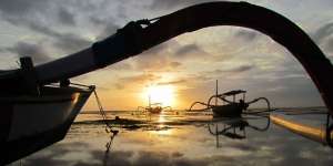 Fenomena Matahari `Kembar 4` Gegerkan Riau