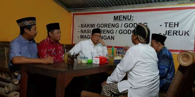 Menteri Agama Berguru Pada Tukang Tambal Ban