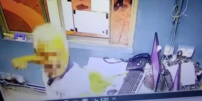 Cuma Gara-gara Tarif Rp10 Ribu, Bos Perusahaan Aniaya Penjaga Parkir