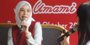 Dhatu Rembulan: Suka yang Gurih Ketimbang Terlalu Manis