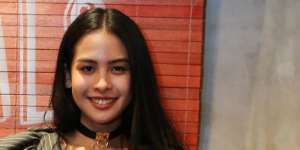 Cara Simple Maudy Ayunda Tetap Cantik `Bersemu-semu`