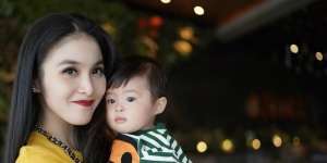 Bayaran Sandra Dewi Kalah Besar dari Putranya