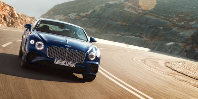 Rayakan Peluncuran Mobil, Bentley Buka Restoran di Gunung