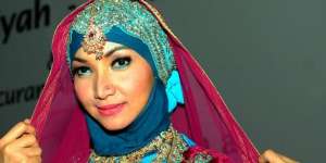 Divonis 4 Tahun Penjara, Roro Fitria Menangis