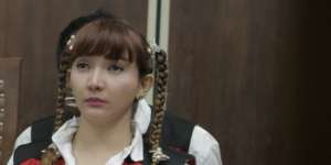 Detik-detik Roro Fitria Berzikir Sebelum Menangis Dengar Vonis Hakim