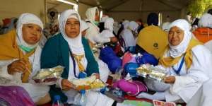 Kemenag Kaji Masa Tinggal Haji Khusus di Hotel Transit