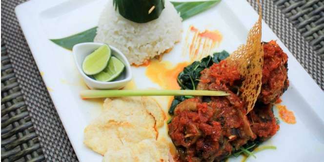 Tergoda Pedasnya Buntut Sapi Rica-rica