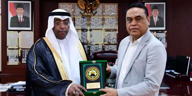Riyadh Bank dan Pengusaha Saudi Tawarkan Bantuan Perbaikan Masjid di Sulteng