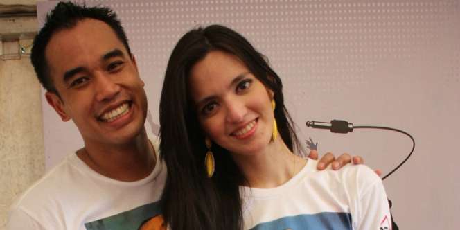 Sesi Pemotretan Bak Model, Wajah Nia Ramadhani Jadi Sorotan