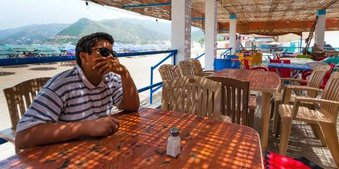 Hanya Beli Air Mineral, Pria Ini Beri Tip Rp151 Juta ke Pelayan