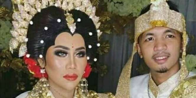 Video Mesra Evi Masamba dan Suami di Kamar Pengantin