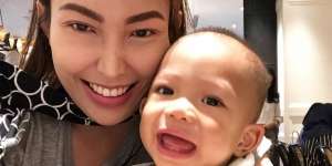 Ayu Dewi Akui Sempat Kebingungan Mengurus Anak Keduanya