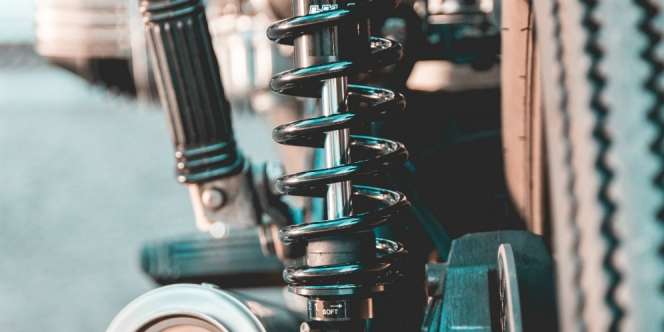 Jangan Asal Keren, Anting-anting Shock Breaker Motor Bisa Jadi Malapetaka
