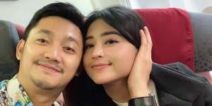 Gandeng Hotman Paris, Dewi Perssik Resmi Somasi Keponakan
