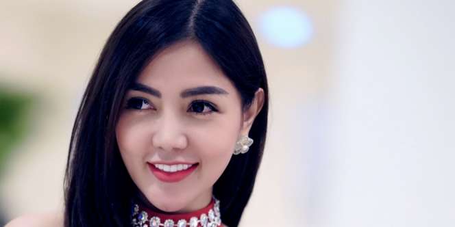 Bella Shofie Akhirnya Perlihatkan Wajah Ayah Dari Anaknya