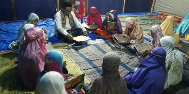 Semangat Mengaji Anak-anak Sigi di Pengungsian