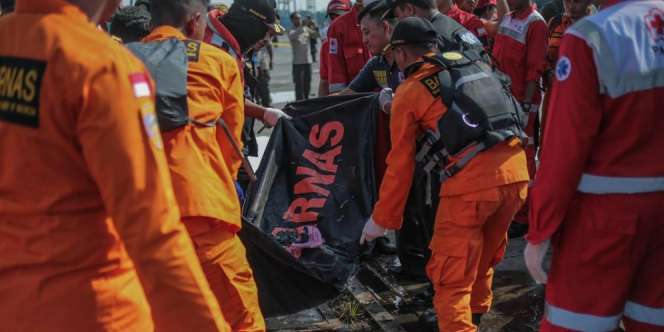 Jasad Korban Lion Air JT610 Tak Mengambang, Ada Apa?
